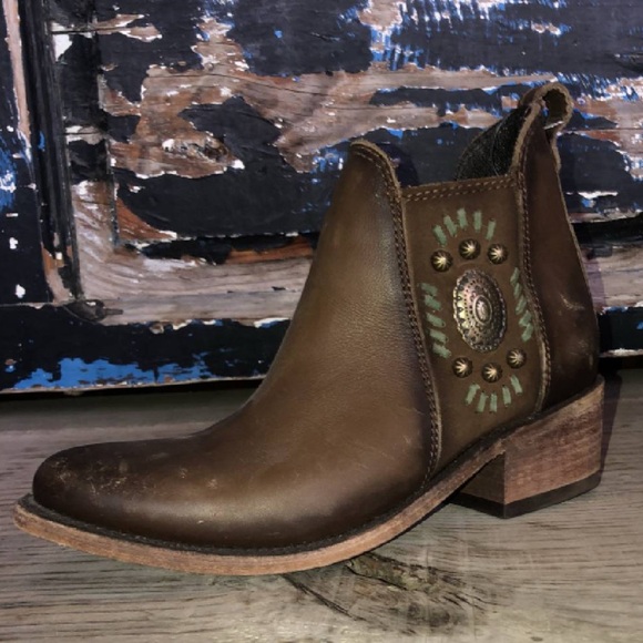 Liberty Black “Jodie Boots” in taupe studded embroidered leather. New with tags - Picture 8 of 9